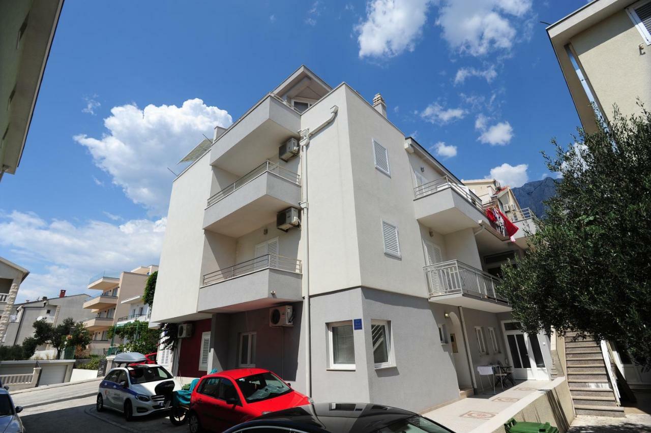 Apartments Knezevic Макарська Екстер'єр фото