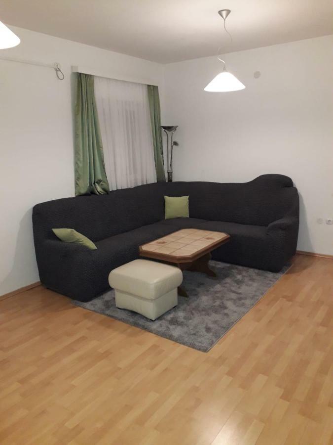 Apartments Knezevic Макарська Екстер'єр фото