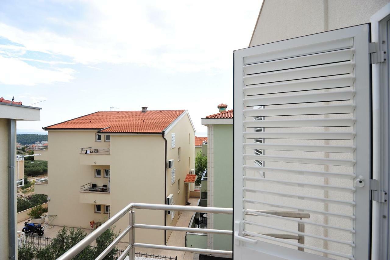 Apartments Knezevic Макарська Екстер'єр фото